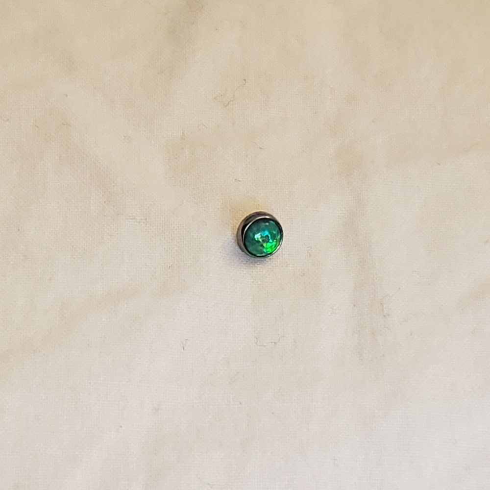 Synthetic Green Opal